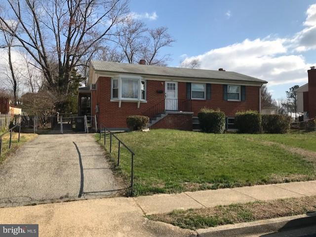 1812 Halifax Road Woodbridge, VA 22191 - Photo 2 of 5 Exterior (Front)