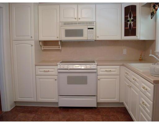4 Livingston Road Sharon, MA 02067 - Photo 8 of 15 Gallery Image 8