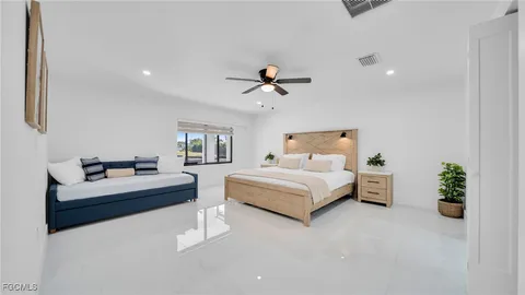 $875,000 | 2851 Southeast 19th Place, Cape Coral, FL 33904