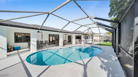 $875,000 | 2851 Southeast 19th Place, Cape Coral, FL 33904