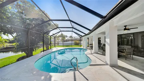 $875,000 | 2851 Southeast 19th Place, Cape Coral, FL 33904