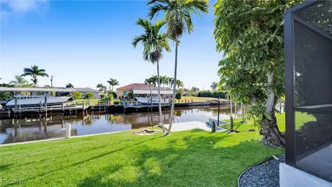 $875,000 | 2851 Southeast 19th Place, Cape Coral, FL 33904