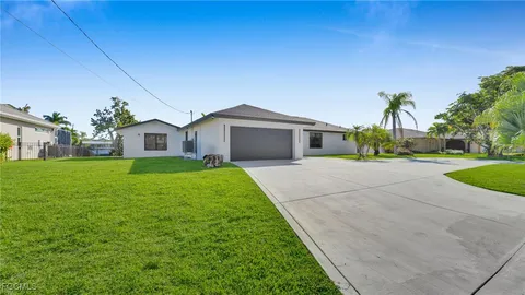 $875,000 | 2851 Southeast 19th Place, Cape Coral, FL 33904