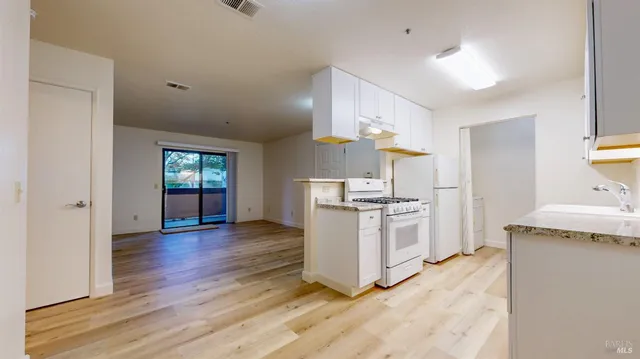 $350,000 | 8201 Camino Colegio, Unit 101, Rohnert Park, CA 94928