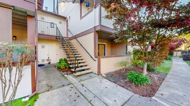 $350,000 | 8201 Camino Colegio, Unit 101, Rohnert Park, CA 94928