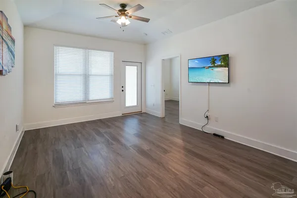 $1,950 | 5214 Arrowhead Road, Pensacola, FL 32507