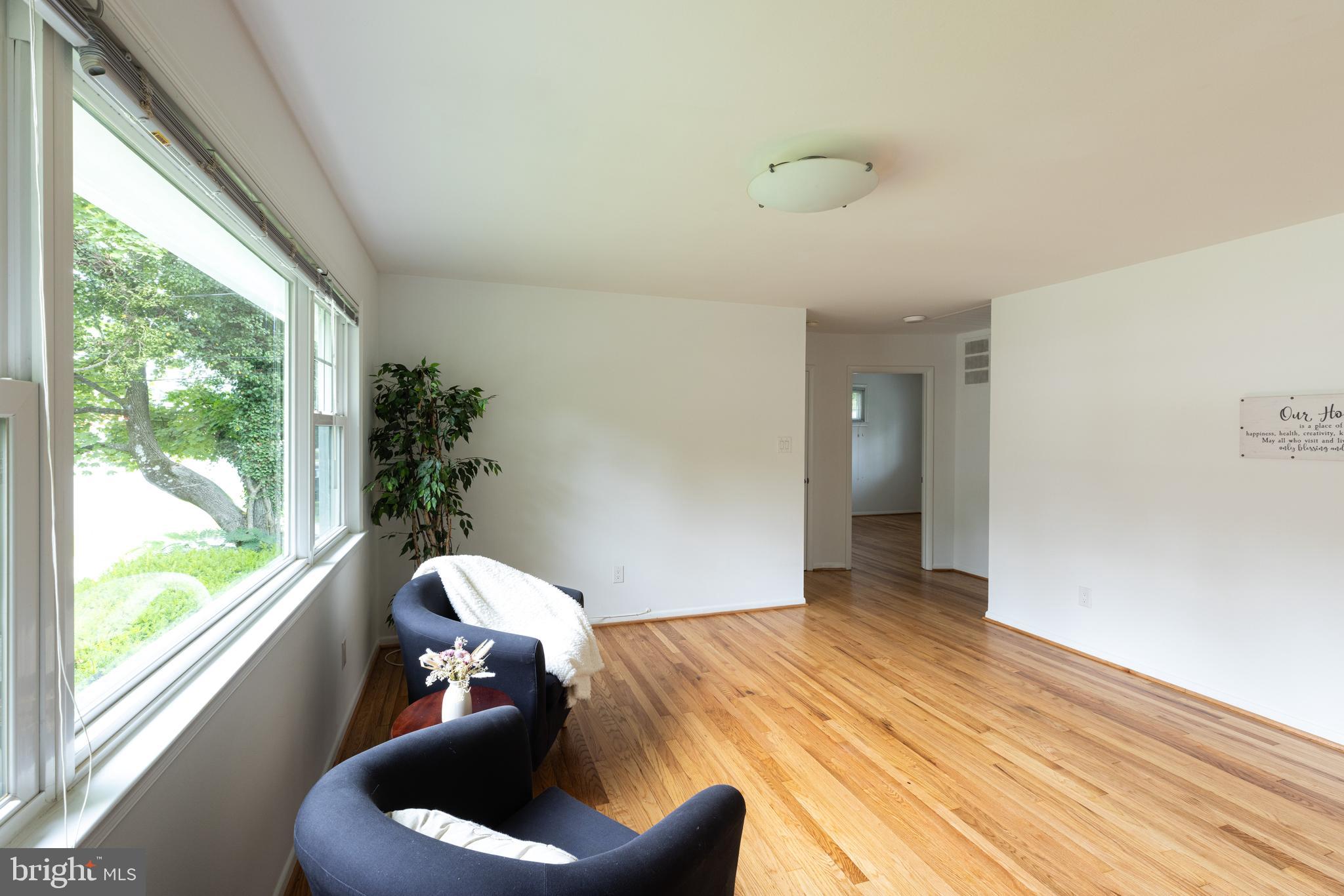3702 Wendy Lane Silver Spring, MD 20906 - Photo 3 of 23 Gallery Image 3