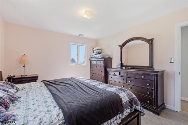 21 Cedar Grove Road Branchburg, NJ 08876 - Photo 16 of 24 Gallery Image 16