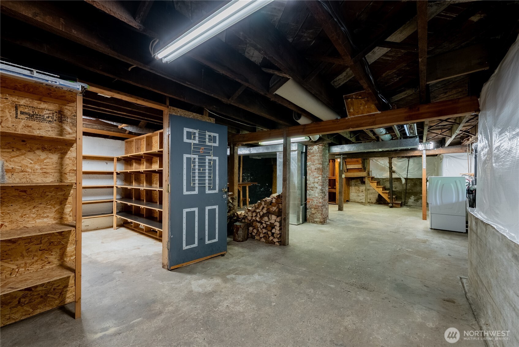 20006 68th Avenue Northeast Kenmore, WA 98028 - Photo 33 of 40 a view of a car garage