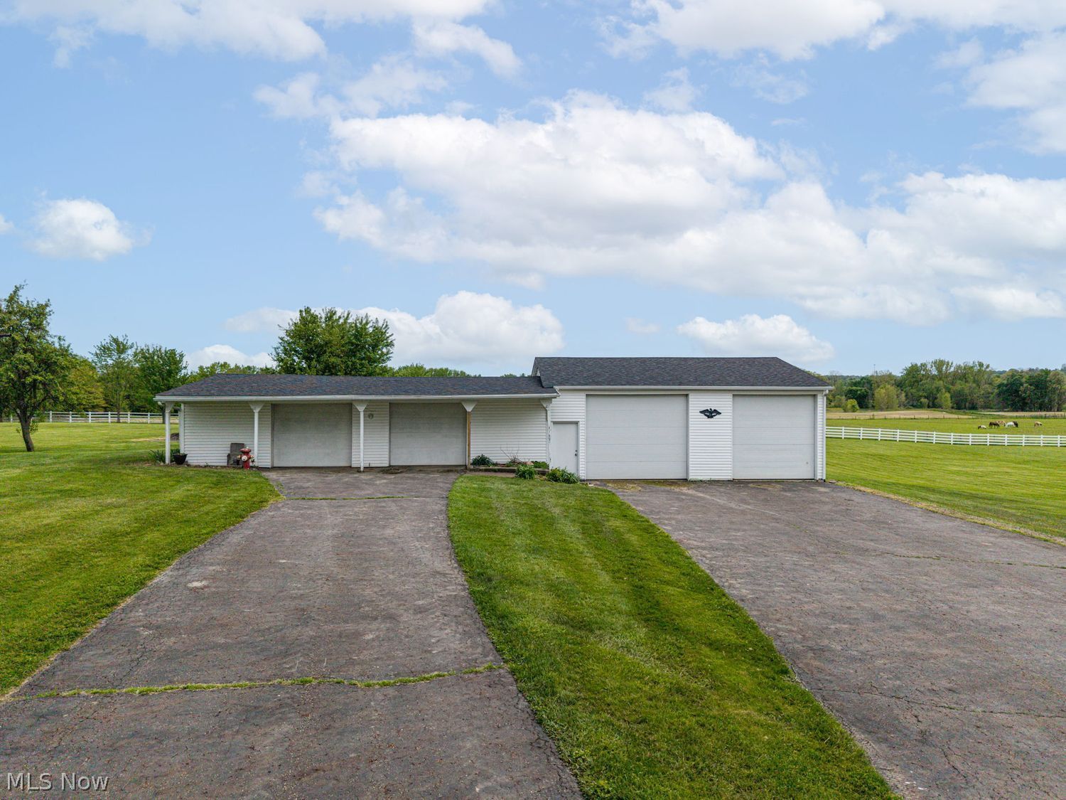 2460 Blake Road Wadsworth, OH 44281 - Photo 6 of 33