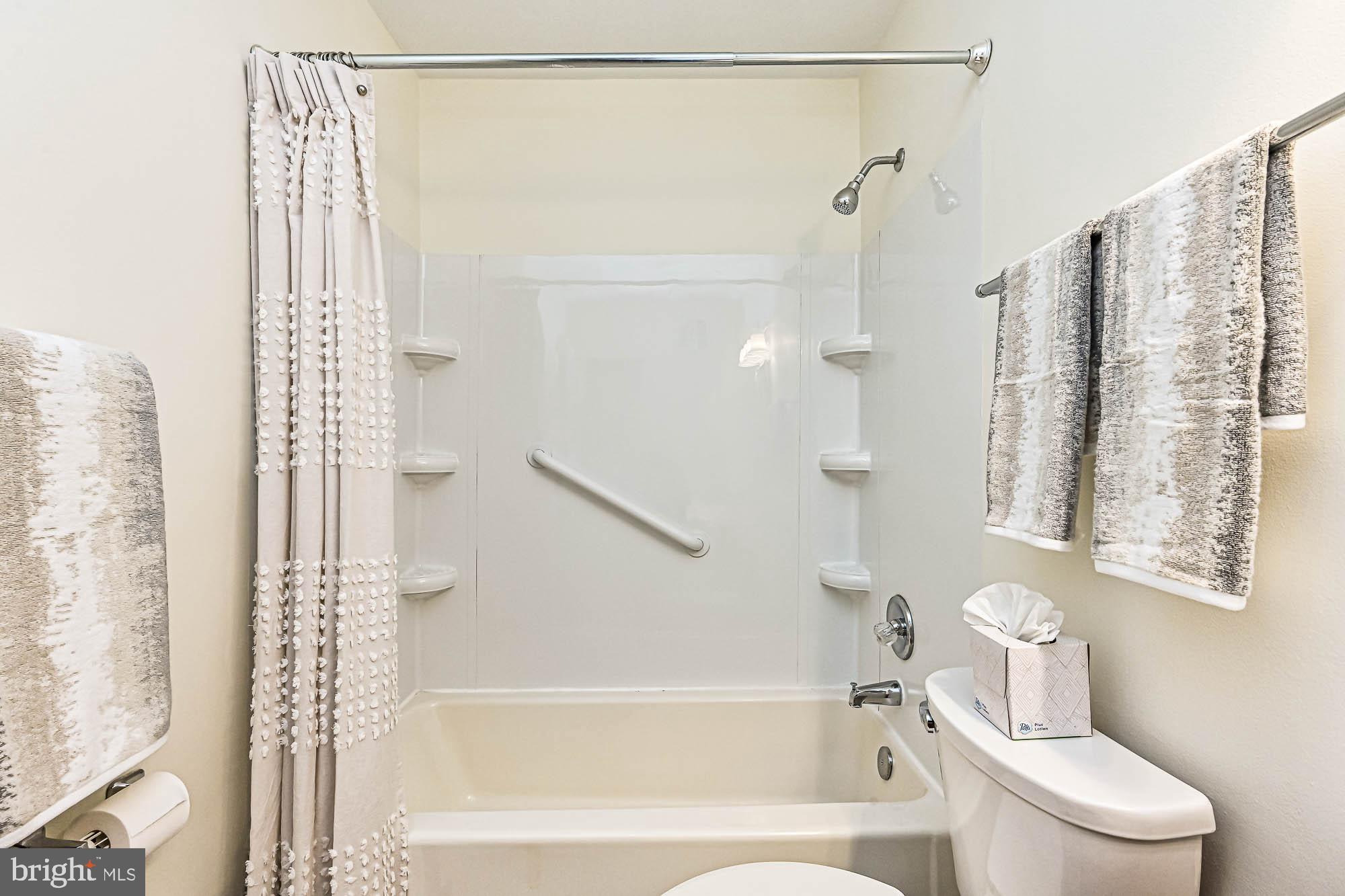 14478 Golden Oak Road Centreville, VA 20121 - Photo 14 of 18 Bathroom - 2