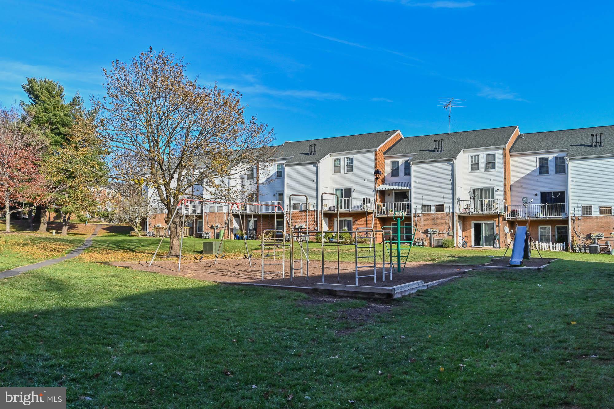 14478 Golden Oak Road Centreville, VA 20121 - Photo 18 of 18 Playground