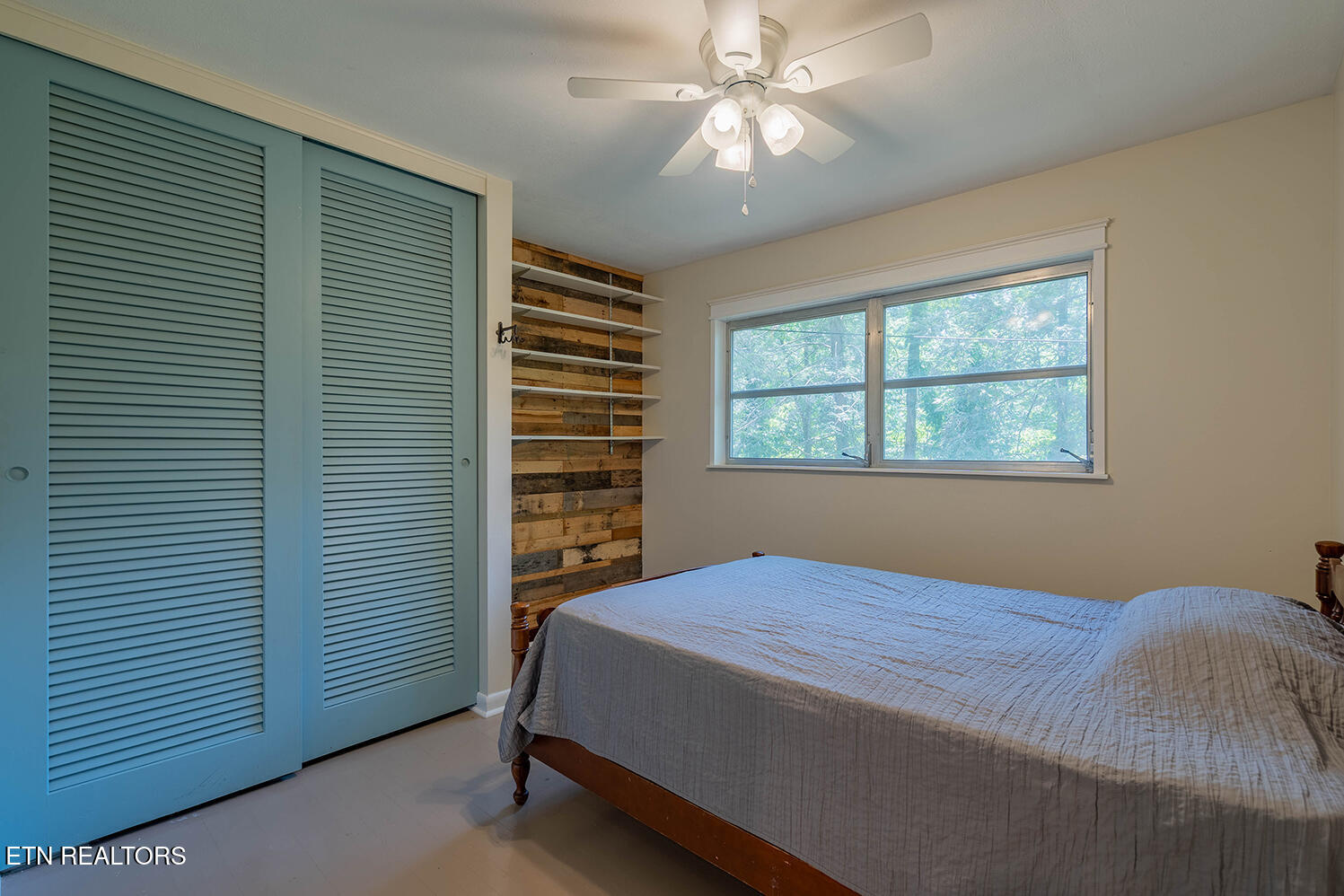 909 West Outer Drive Oak Ridge, TN 37830 - Photo 13 of 34 A7300067-HDR