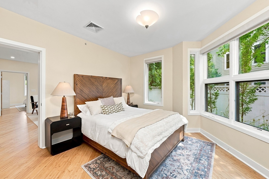 24 Bay State Road, Unit 4 Cambridge, MA 02138 - Photo 14 of 36 Gallery Image 14