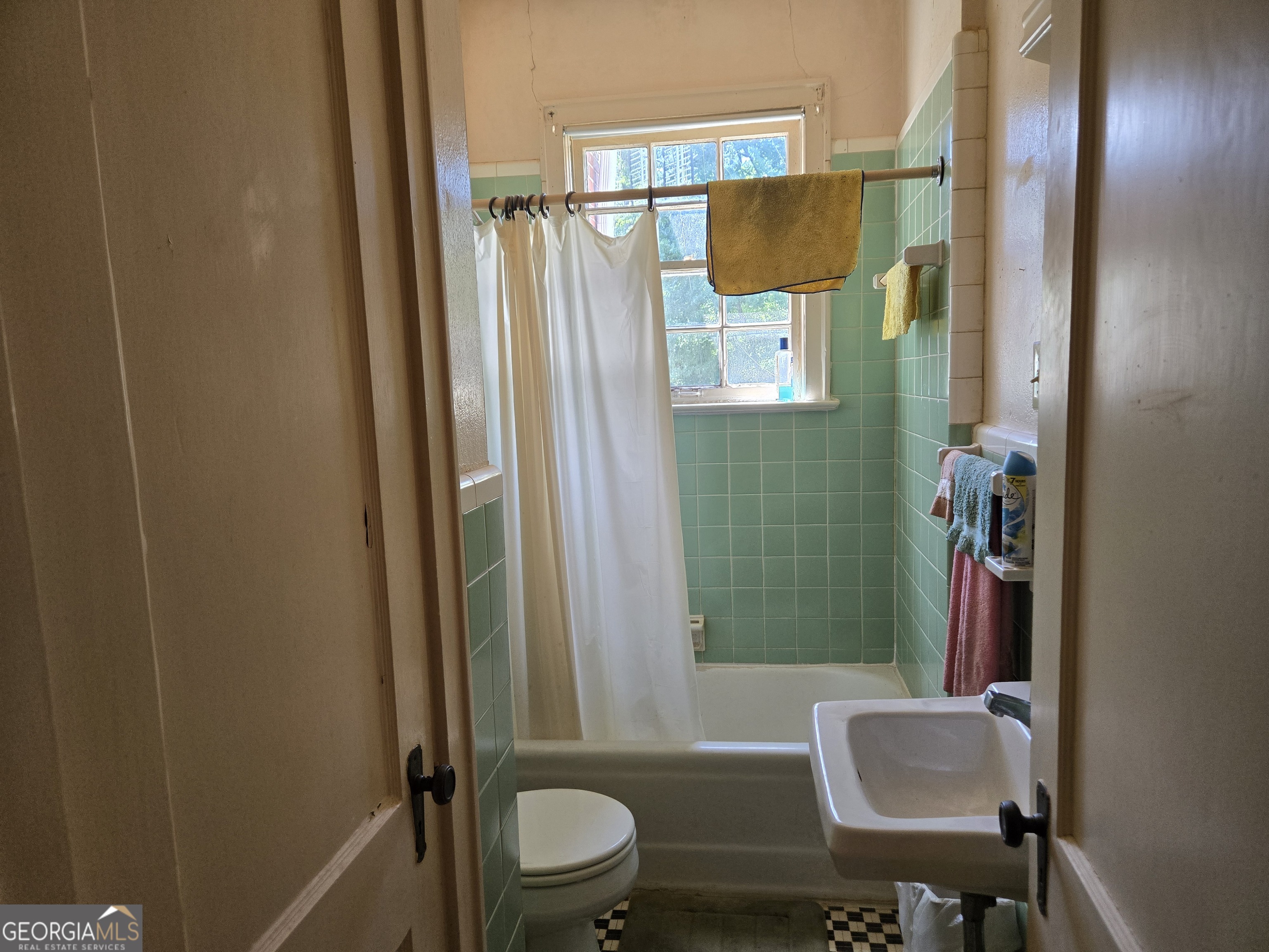 909 Thomaston Street Barnesville, GA 30204 - Photo 20 of 22