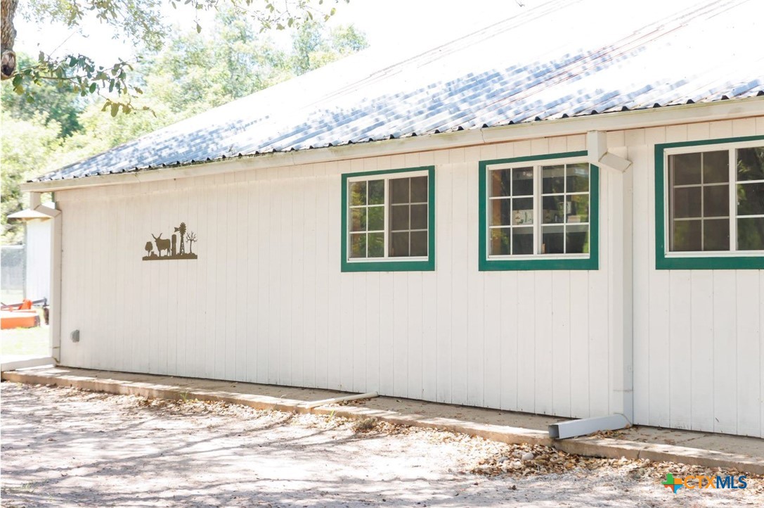 280 Hebron Church Road Yoakum, TX 77995 - Photo 39 of 48