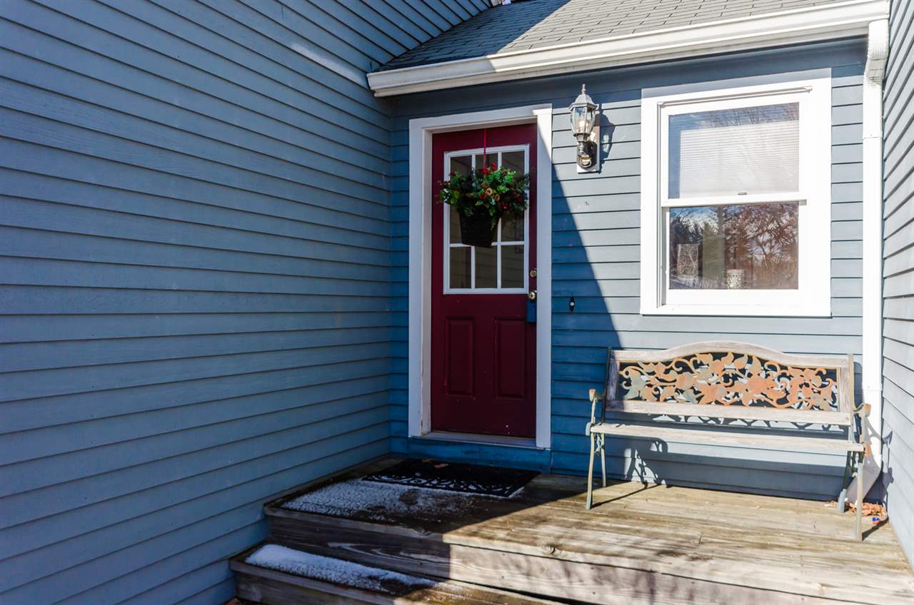 1 Clark Road Nashua, NH 03062 - Photo 4 of 26
