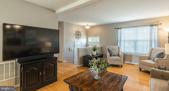 $2,800 | 14299 Newbern Loop, Gainesville, VA 20155