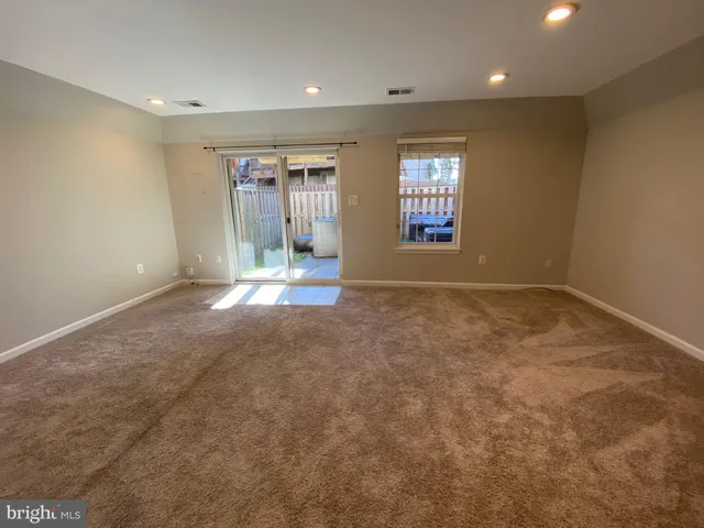 $2,800 | 14299 Newbern Loop, Gainesville, VA 20155