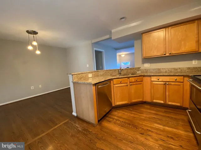 $2,800 | 14299 Newbern Loop, Gainesville, VA 20155