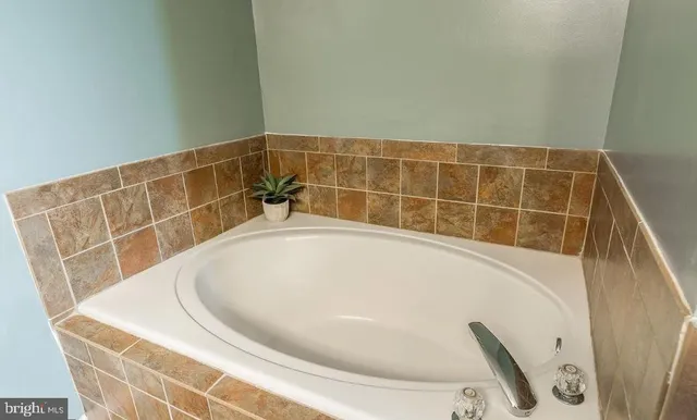 $2,800 | 14299 Newbern Loop, Gainesville, VA 20155