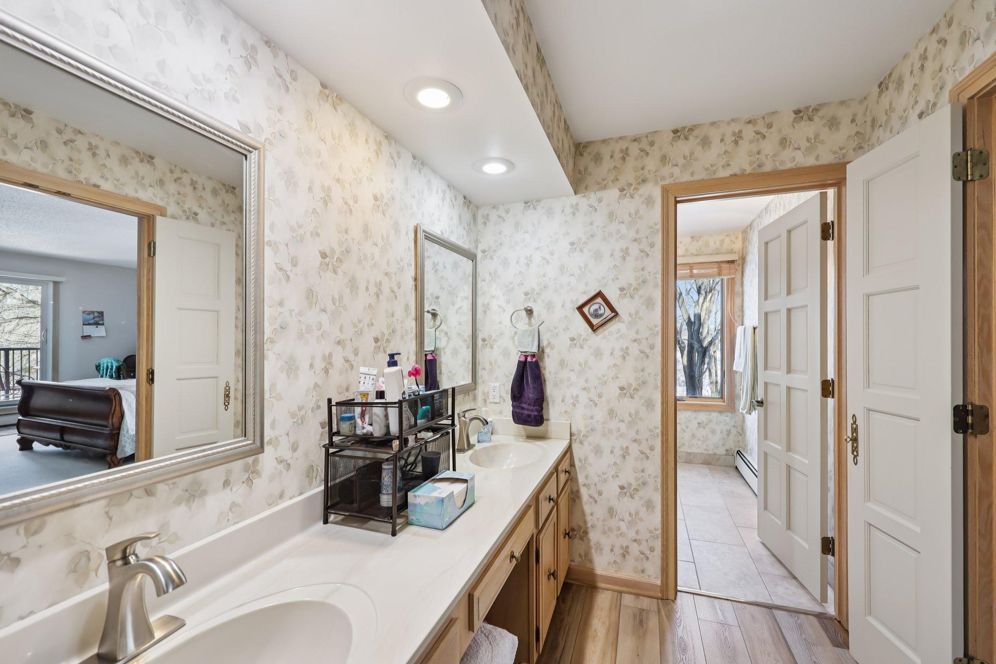 5601 Dewey Hill Road, Unit 211 Edina, MN 55439 - Photo 25 of 41