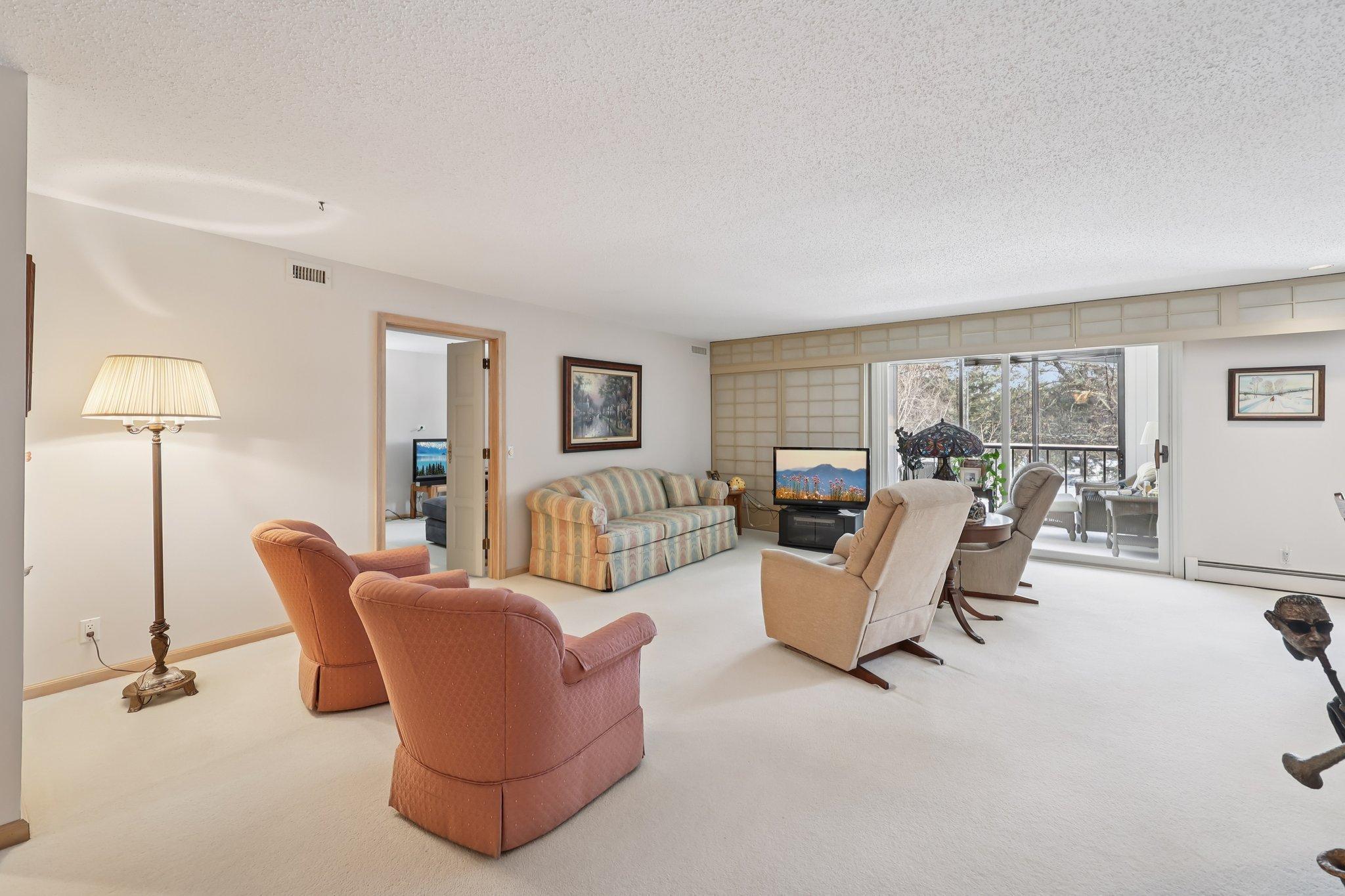 5601 Dewey Hill Road, Unit 211 Edina, MN 55439 - Photo 7 of 41