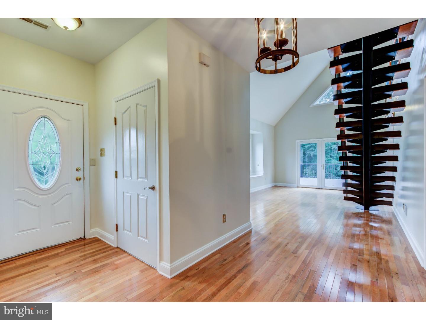 643 West State Road West Grove, PA 19390 - Photo 9 of 25 Hallway