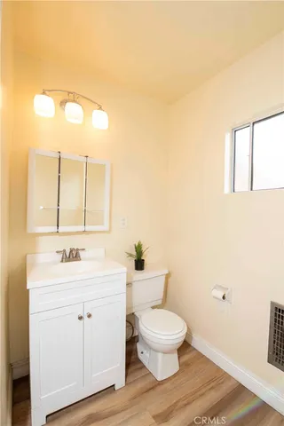 $824,000 | 11968 Rossiter Place, Sylmar, CA 91342