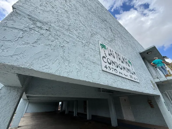 $2,100 | 4370 Northwest 11th Street, Unit 216, Miami, FL 33126