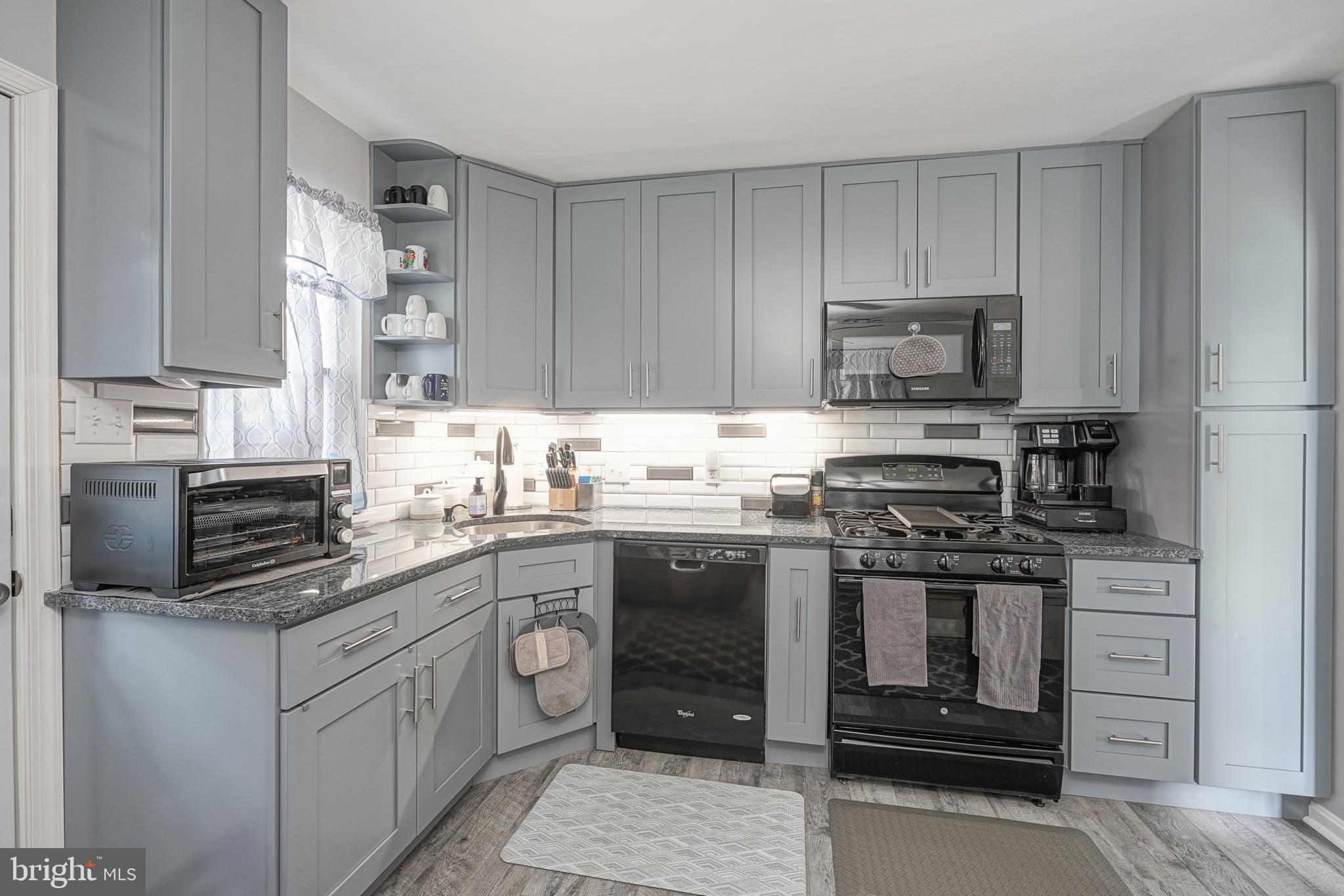 401 Oak Street Riverside, NJ 08075 - Photo 9 of 28