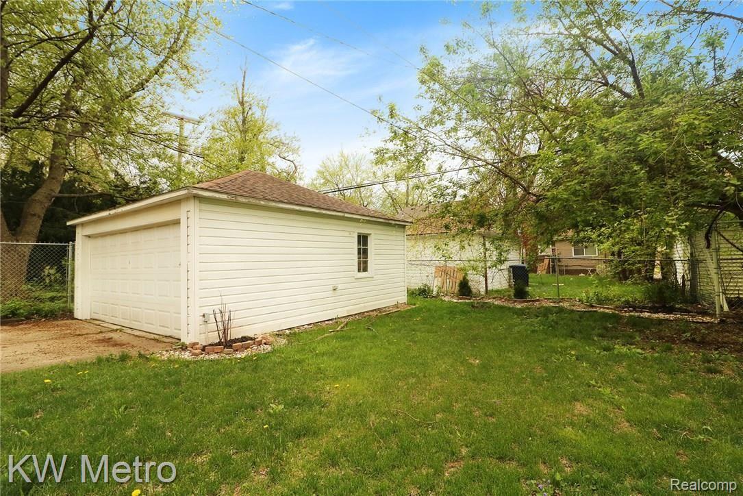 14377 Ashton Road Detroit, MI 48223 - Photo 33 of 33 IMG_0004.jpg