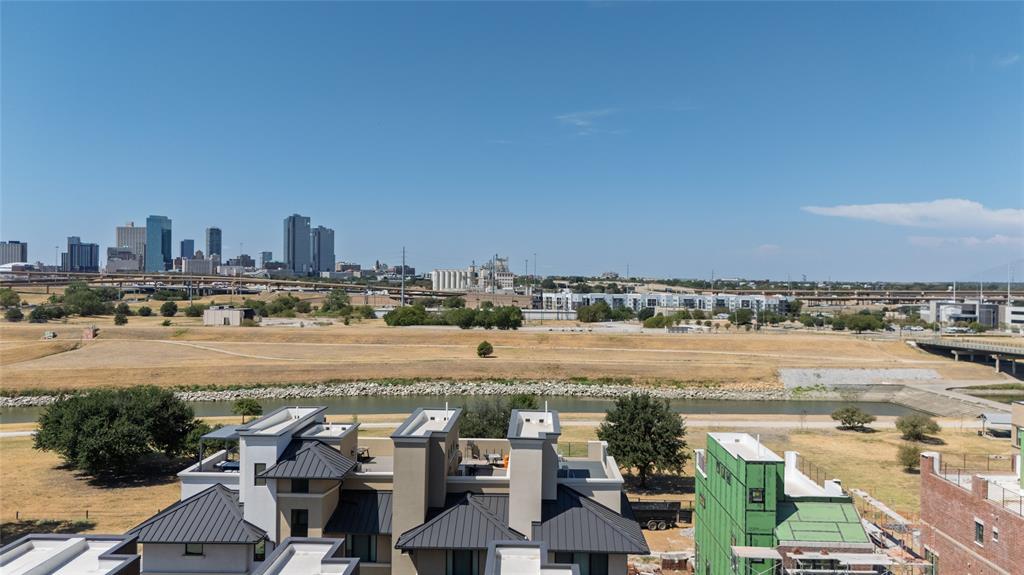 449 South Rayner Street Fort Worth, TX 76111 - Photo 2 of 40 Gallery Image 2