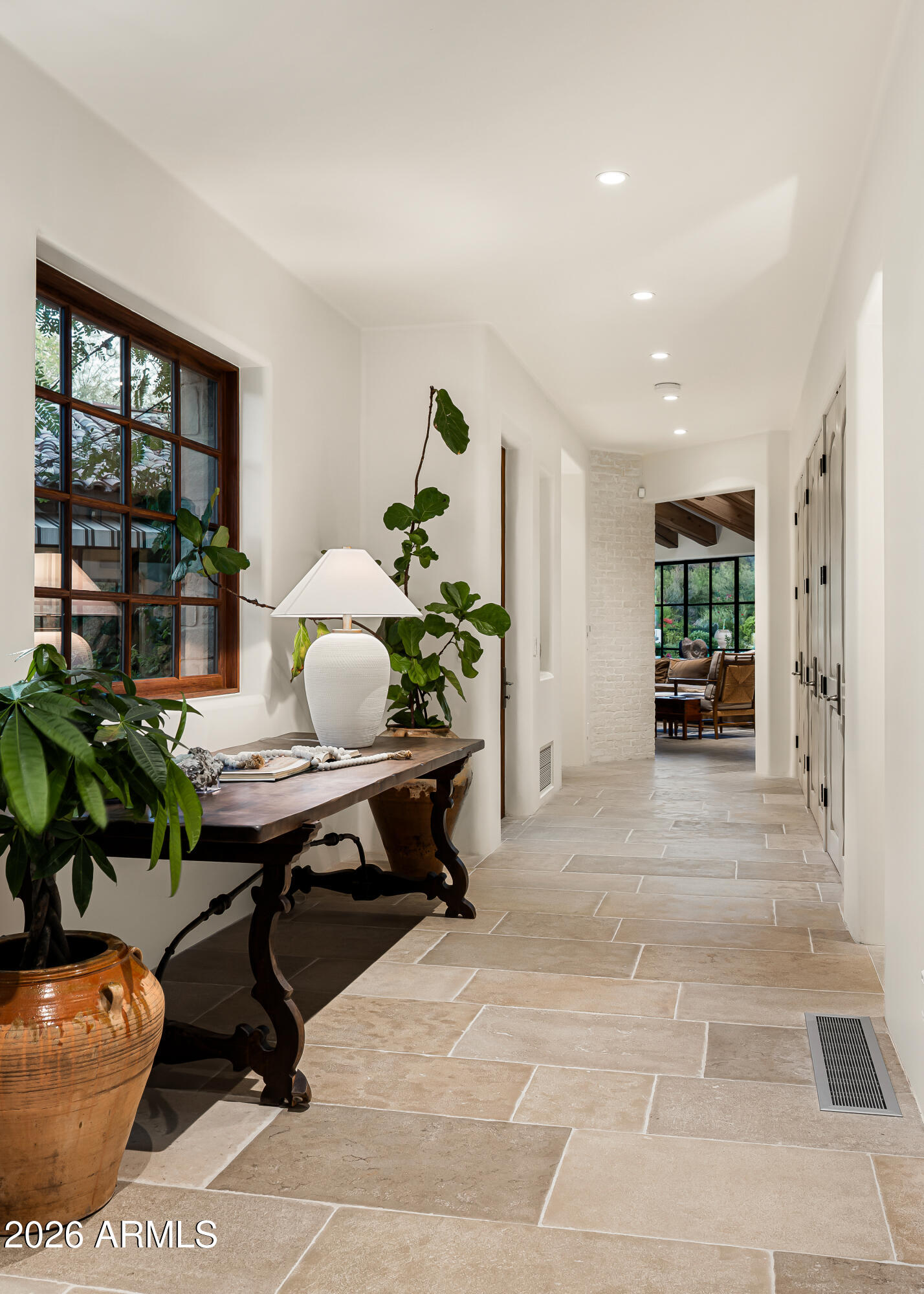 6201 North 20th Street Phoenix, AZ 85016 - Photo 33 of 47 Back Hallway