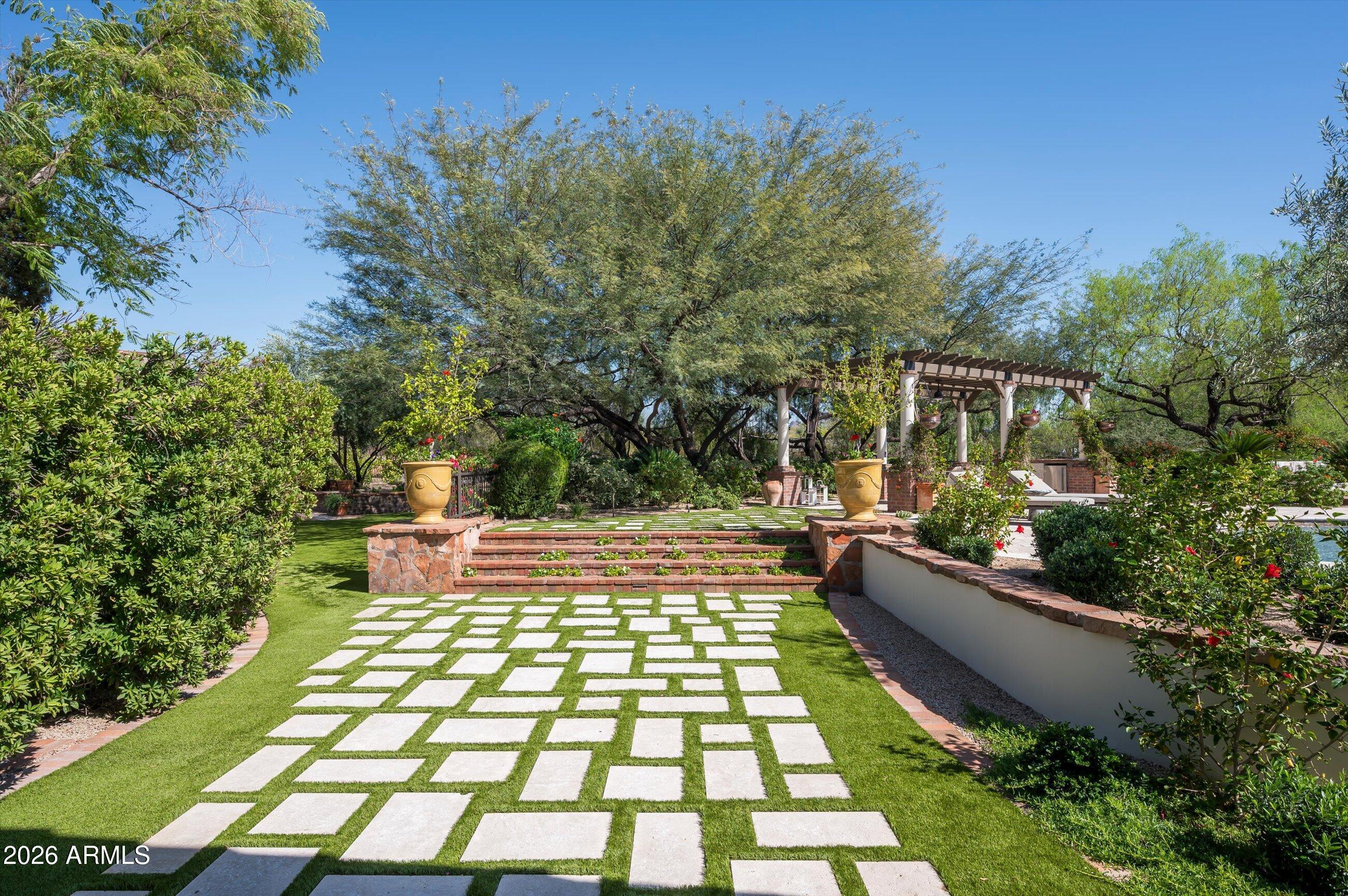 6201 North 20th Street Phoenix, AZ 85016 - Photo 38 of 47 Garden Steps