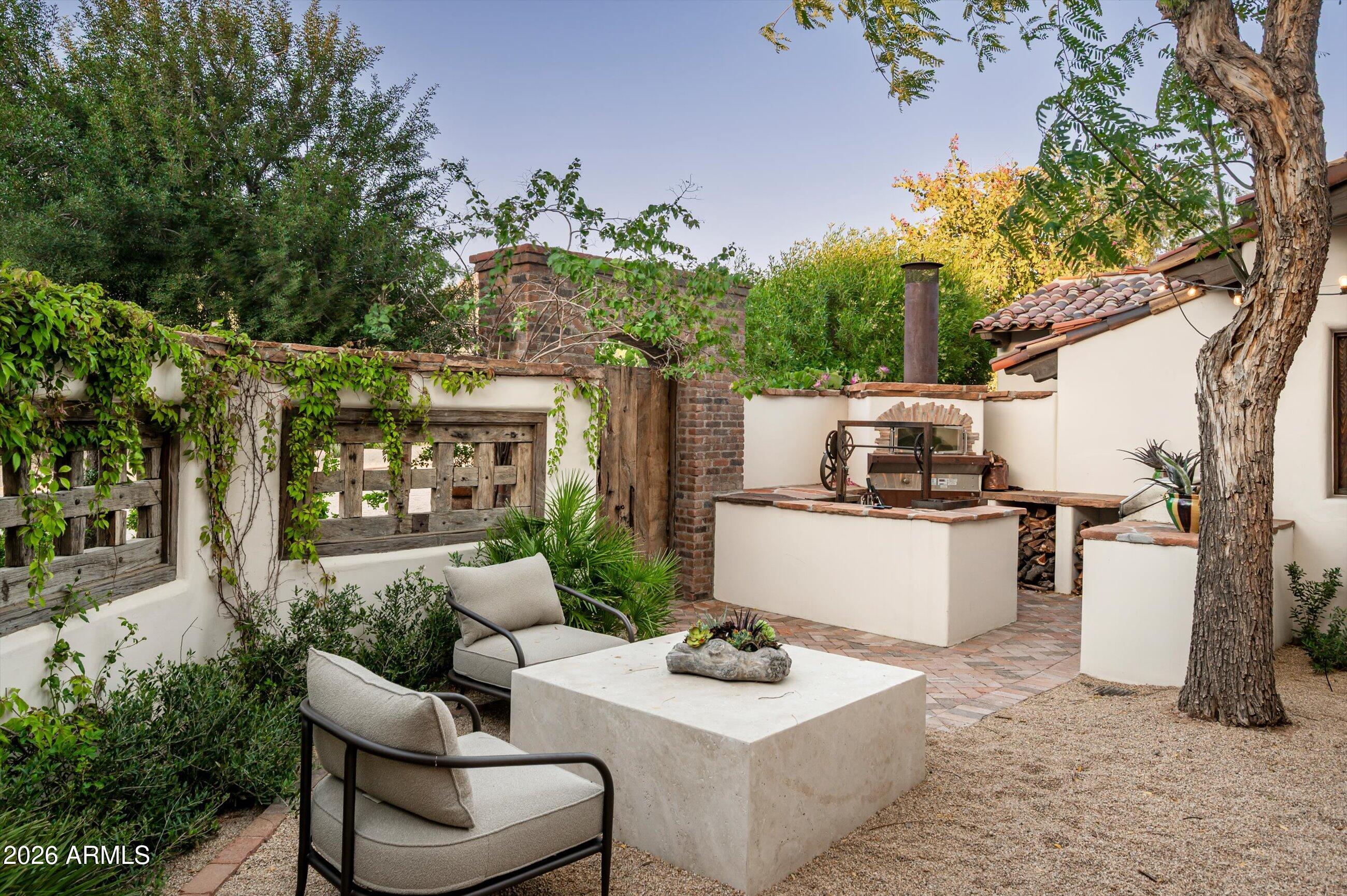 6201 North 20th Street Phoenix, AZ 85016 - Photo 42 of 47 Pizza Courtyard