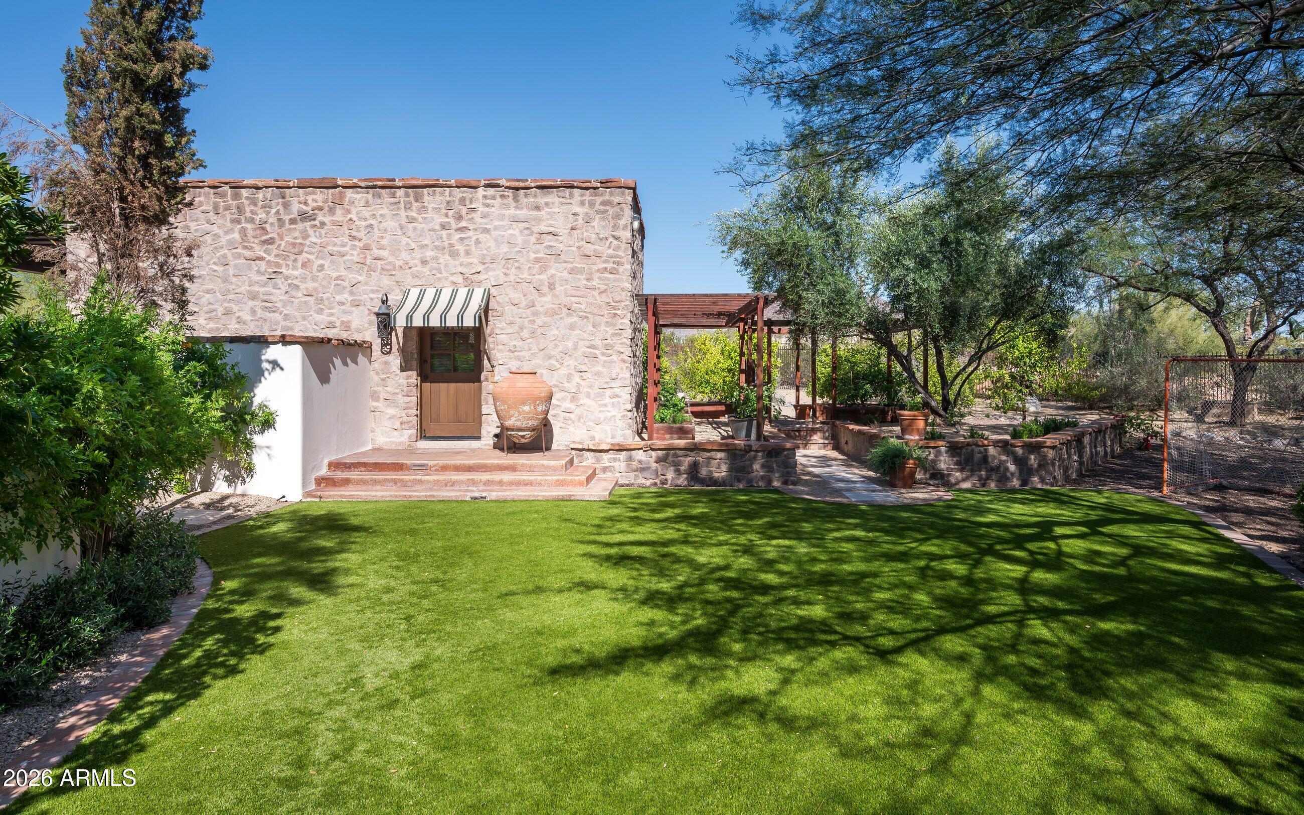6201 North 20th Street Phoenix, AZ 85016 - Photo 43 of 47 2nd Garage & Container Garden