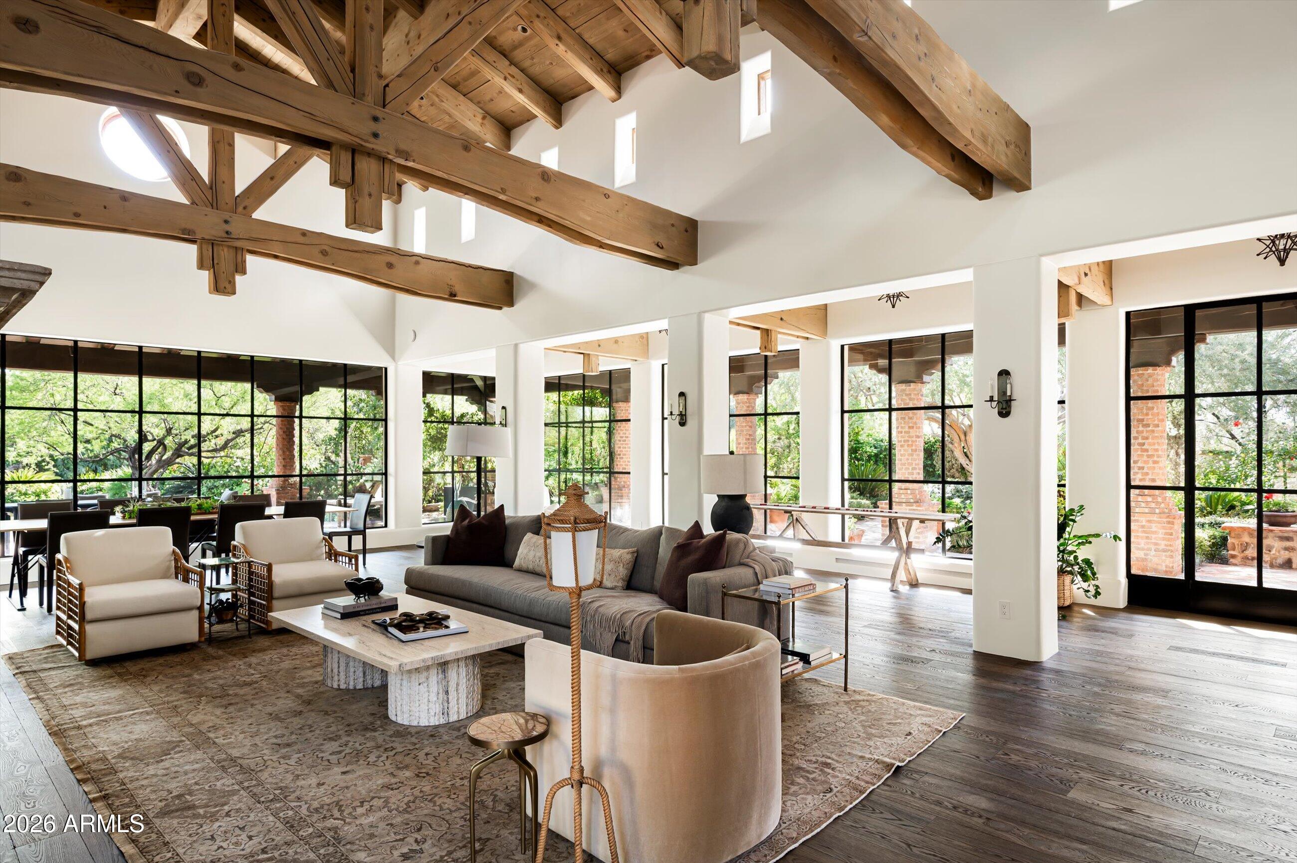 6201 North 20th Street Phoenix, AZ 85016 - Photo 7 of 47 Great / Living Room