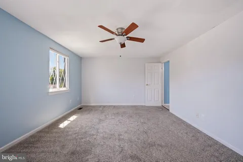 $320,000 | 11709 Ashworth Court, Germantown, MD 20876
