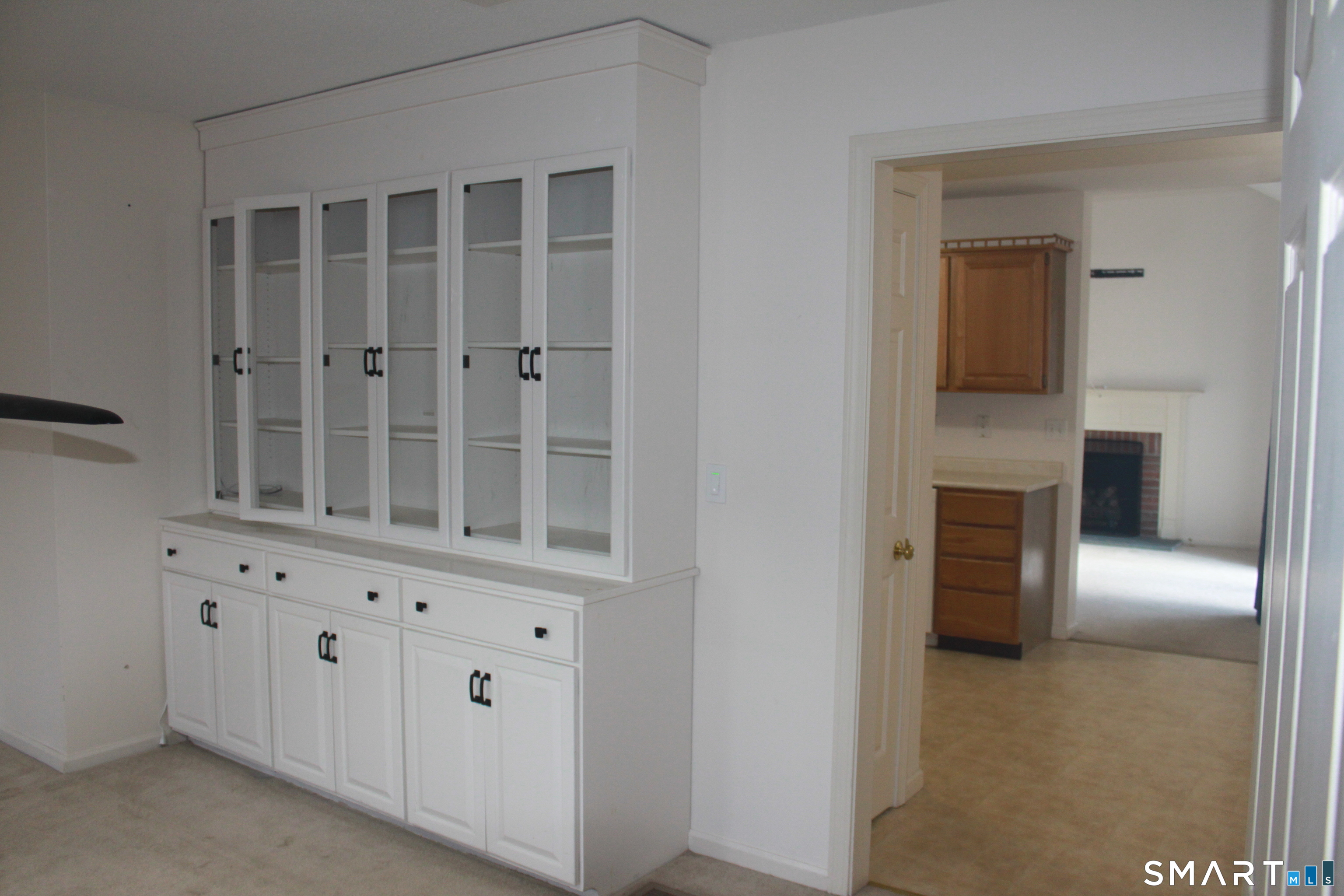 15 Downing Way, Unit 15 Suffield, CT 06078 - Photo 3 of 26