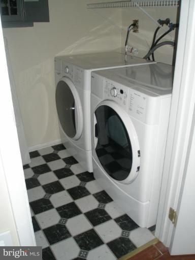 19621 Gunners Branch Road, Unit 822 Germantown, MD 20876 - Photo 11 of 15 Laundry Area 1
