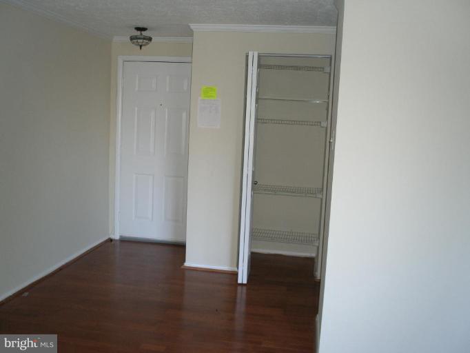 19621 Gunners Branch Road, Unit 822 Germantown, MD 20876 - Photo 14 of 15 Entrance / Foyer