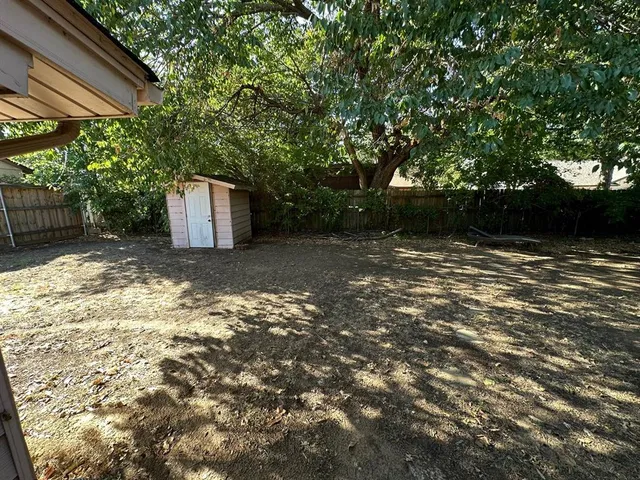 $2,400 | 733 Toni Drive, Hurst, TX 76054