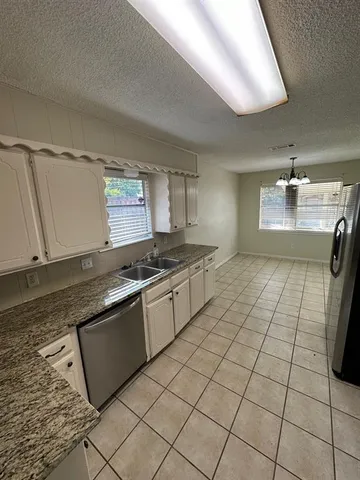 $2,400 | 733 Toni Drive, Hurst, TX 76054