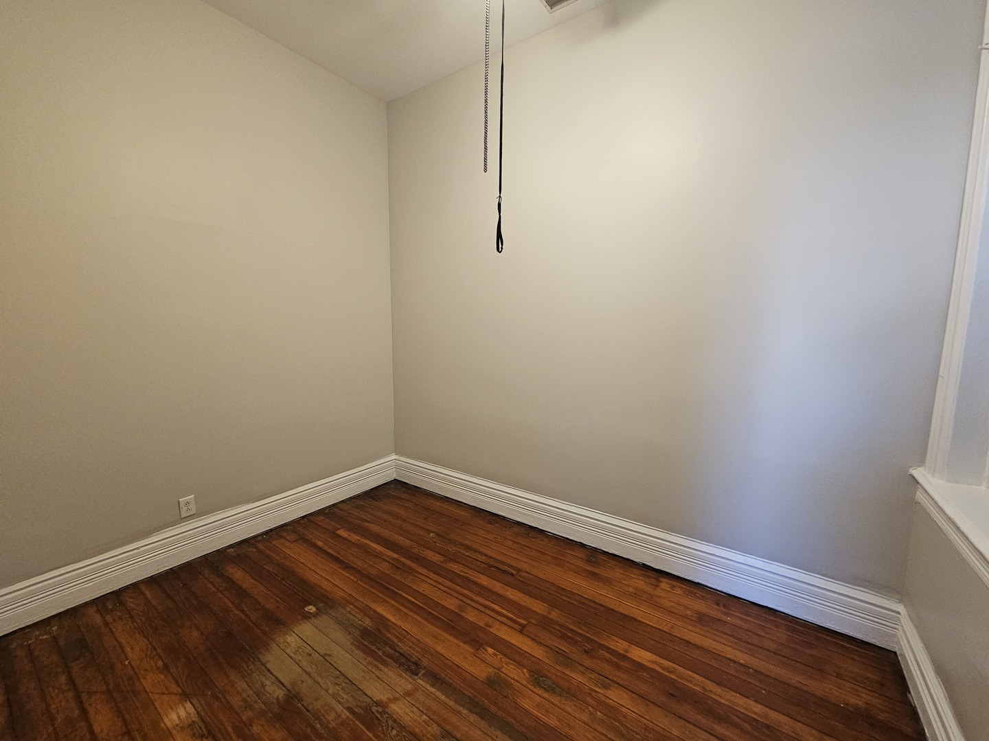 2000 South Ashland Avenue, Unit 1 Chicago, IL 60608 - Photo 14 of 23 a view of room with wooden floor