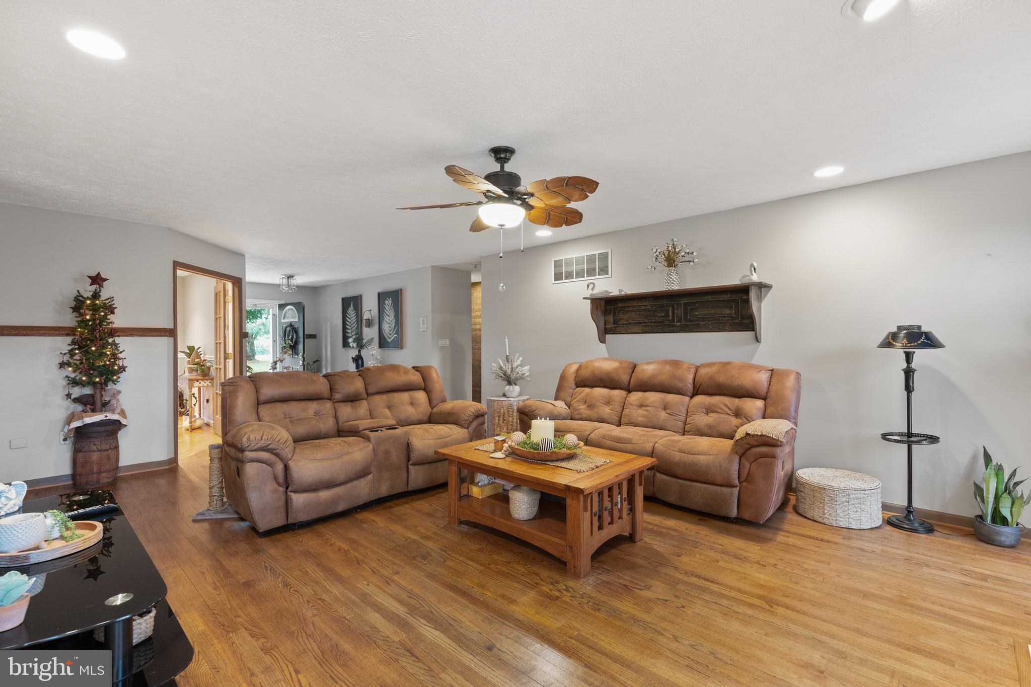 455 Pikes Peak Road Delta, PA 17314 - Photo 5 of 44 Gallery Image 5