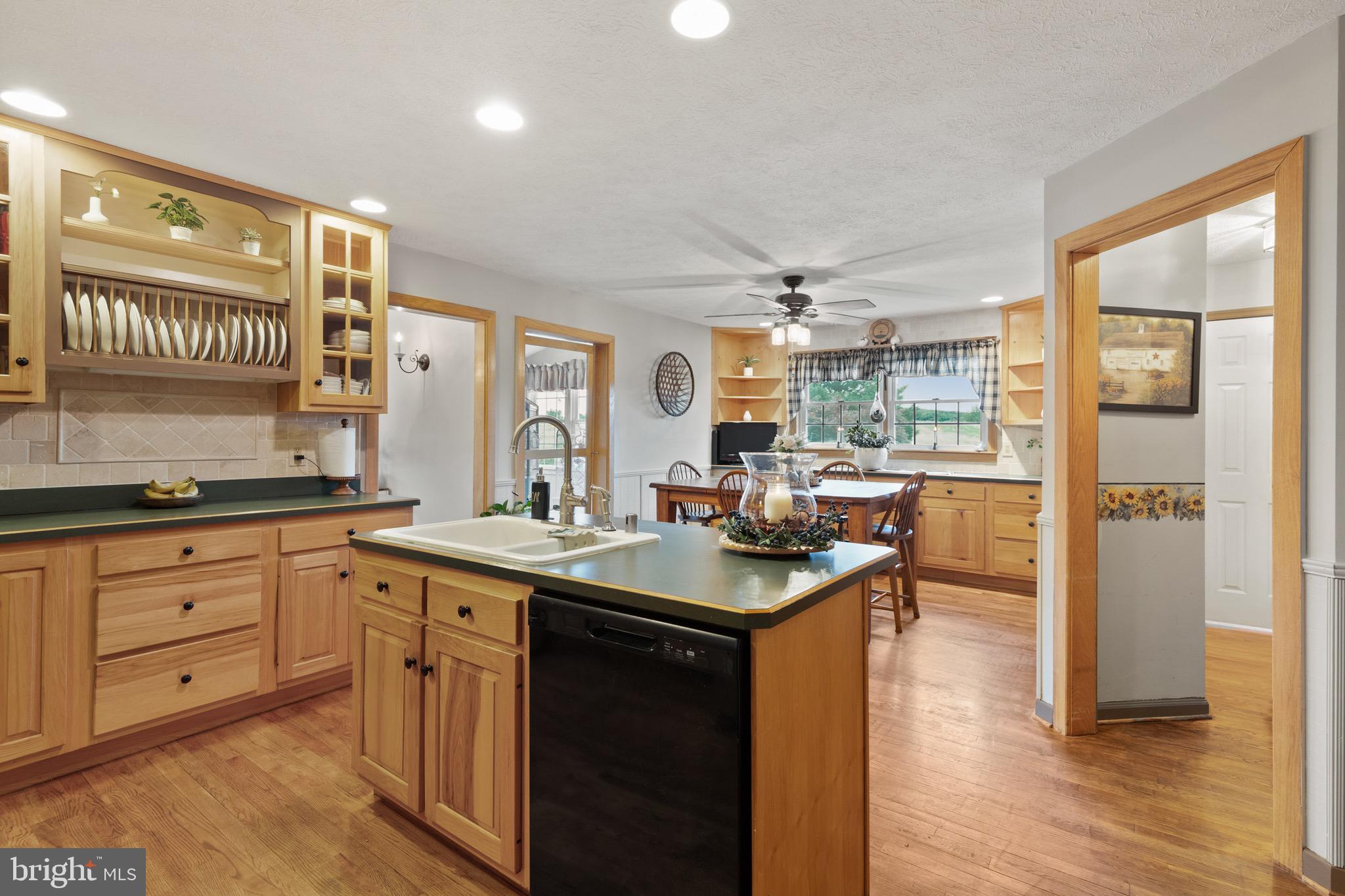 455 Pikes Peak Road Delta, PA 17314 - Photo 8 of 44 Gallery Image 8