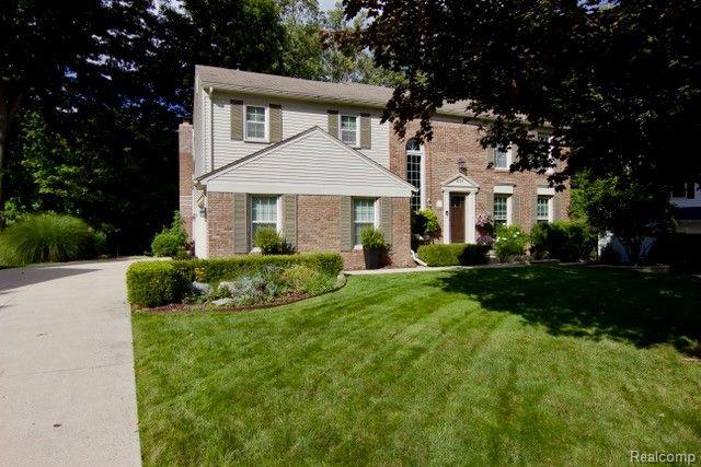 836 Ravine Terrace Drive Rochester Hills, MI 48307 - Photo 4 of 69