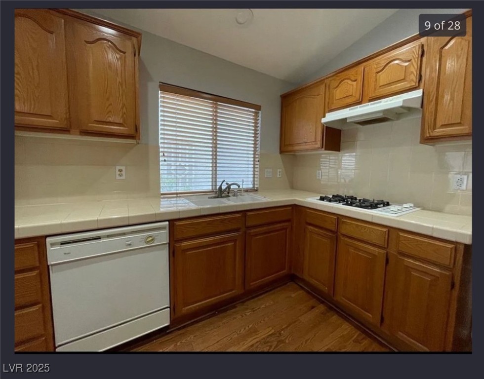 1823 Stablegate Avenue Henderson, NV 89012 - Photo 8 of 28