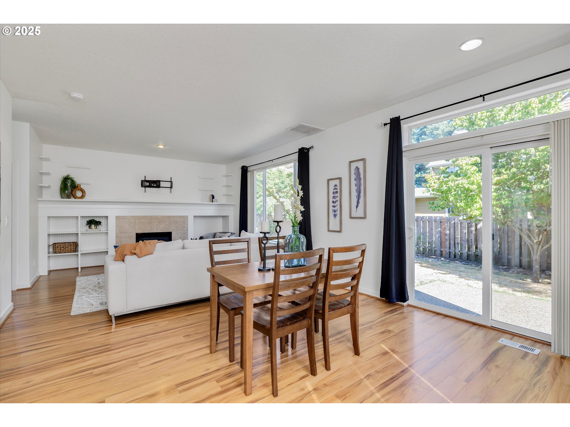 1422 Northeast 18th Place Canby, OR 97013 - Photo 15 of 37 Dining Area